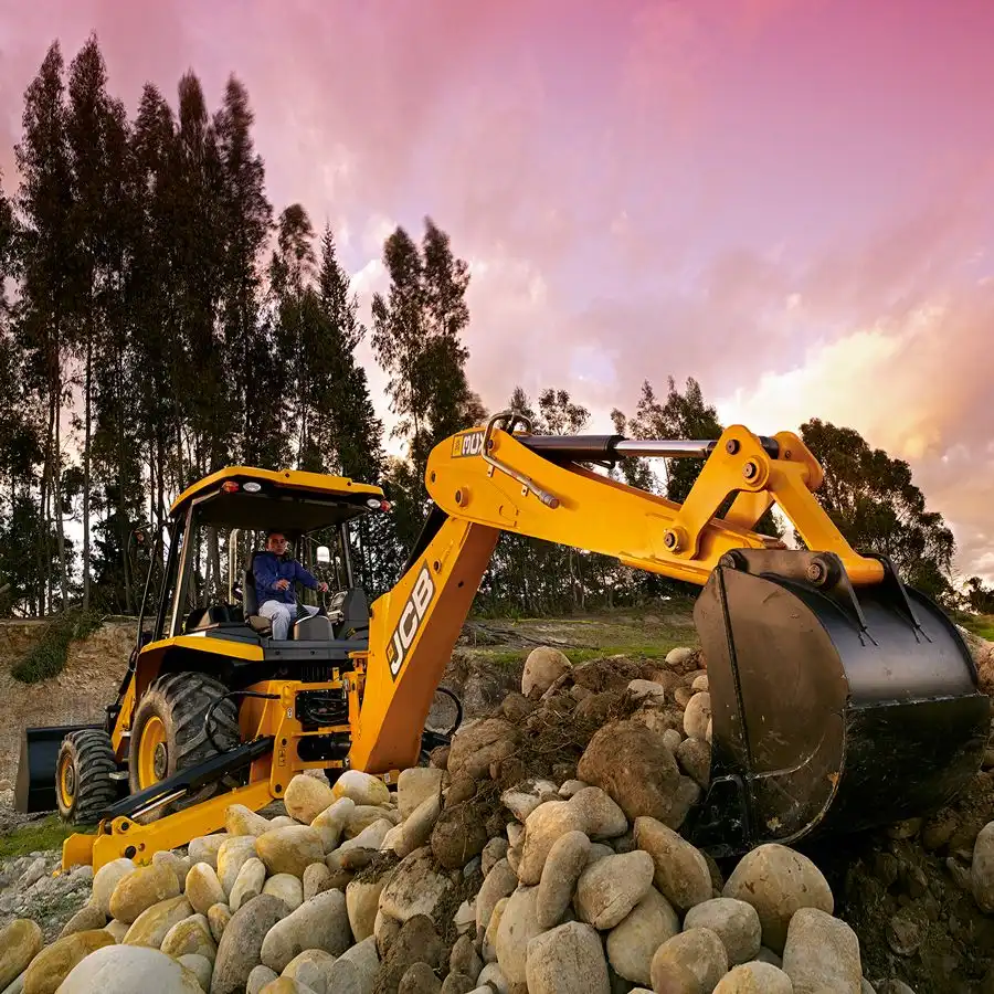 La Retroexcavadora JCB 3CX posee un Potente Motor JCB