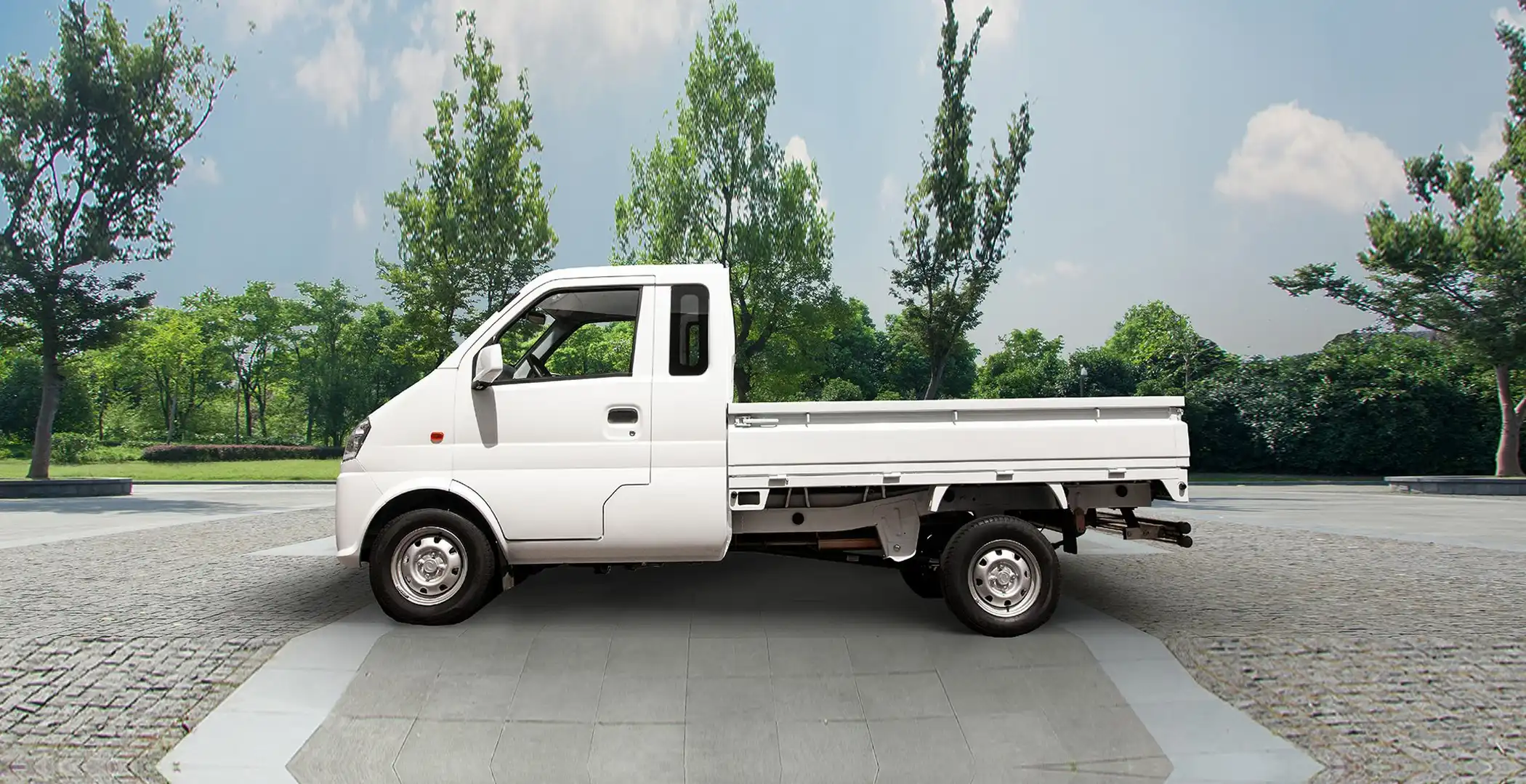Mini camioneta económica DFSK K01, ideal para el reparto y delivery urbano