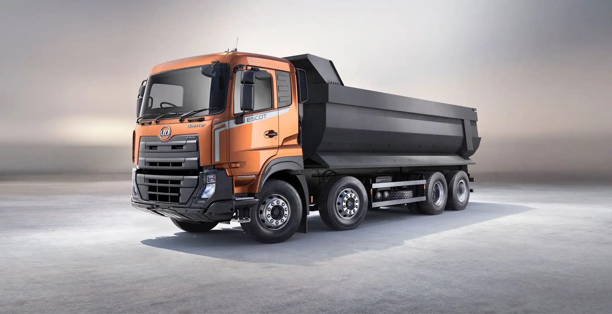 UD Trucks Volqueta 21m³ CGE440, posee un poderoso Motor de 11 litros con 440hp