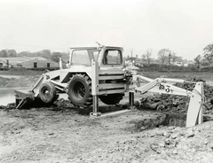 En 1963, uno de los Hitos de la Historia JCB.